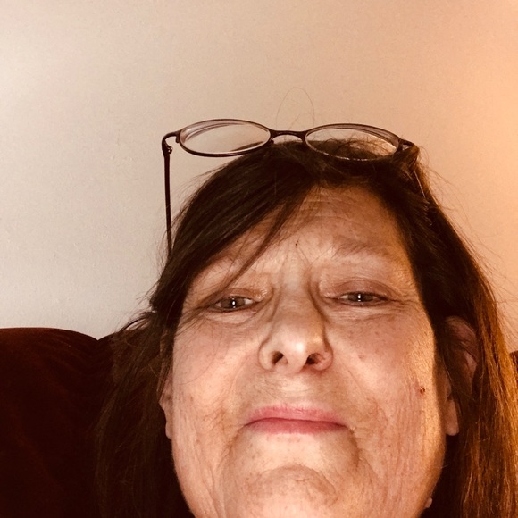 Meet your Posher, Pamela - Picture 1 of 1